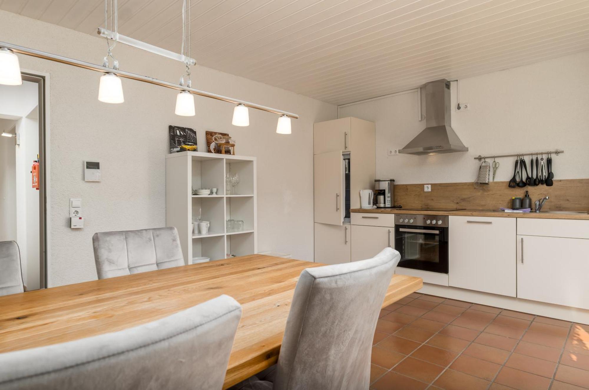 Riesling Appartement For 2 - 4 People - Billiards - Balcony With Mosel View - Parking - Wine Barrel Bar - Fully Equipped Kitchen - Netflix - Waiputv - 3 Km From Cochem كلوتن المظهر الخارجي الصورة