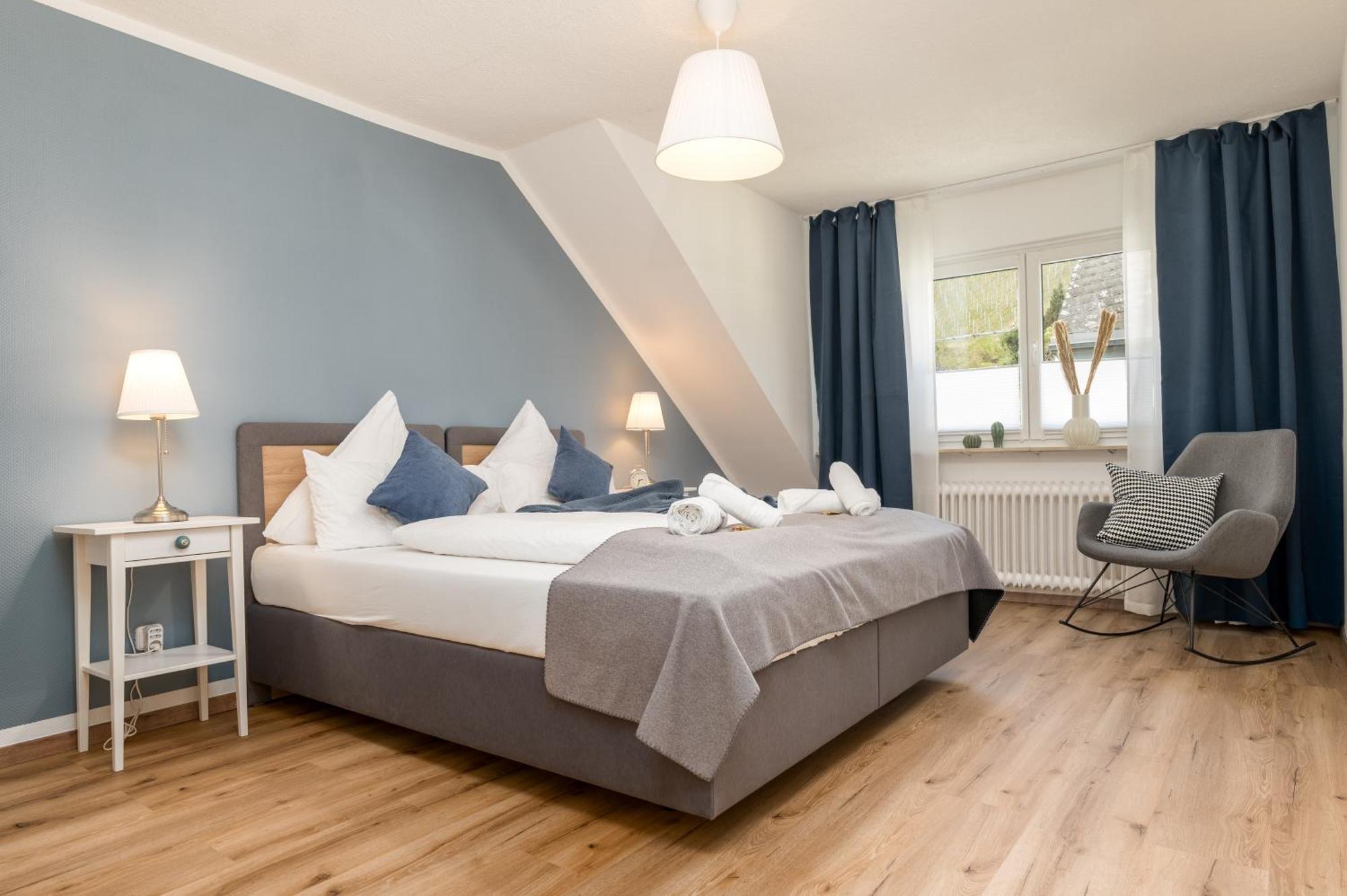 Riesling Appartement For 2 - 4 People - Billiards - Balcony With Mosel View - Parking - Wine Barrel Bar - Fully Equipped Kitchen - Netflix - Waiputv - 3 Km From Cochem كلوتن المظهر الخارجي الصورة