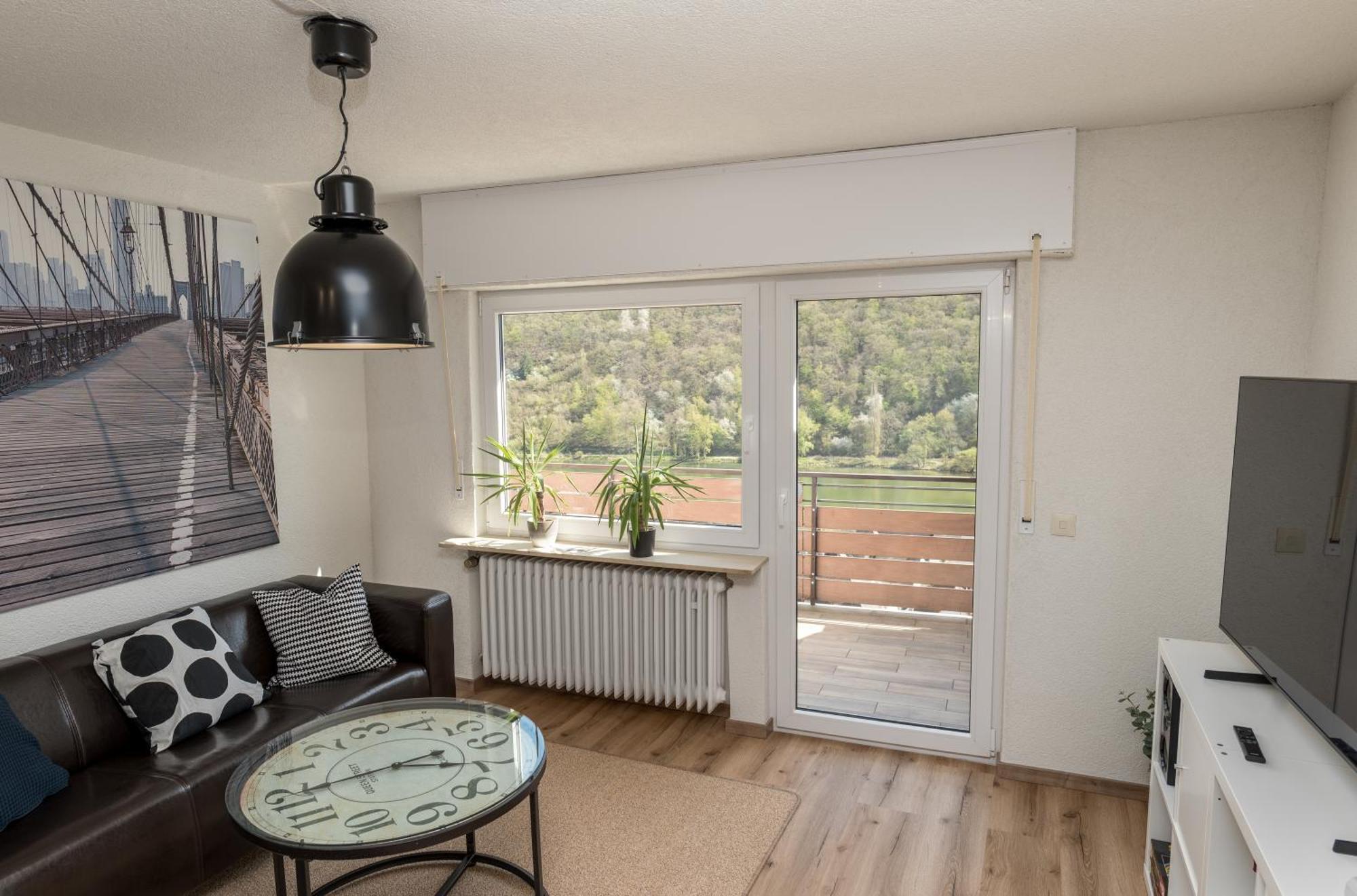 Riesling Appartement For 2 - 4 People - Billiards - Balcony With Mosel View - Parking - Wine Barrel Bar - Fully Equipped Kitchen - Netflix - Waiputv - 3 Km From Cochem كلوتن المظهر الخارجي الصورة